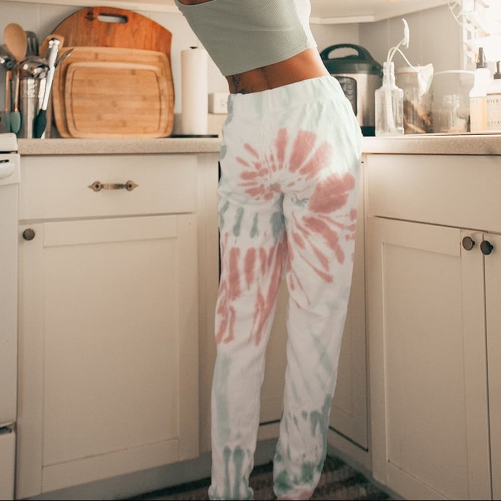 Lulus Tie-Dye Joggers